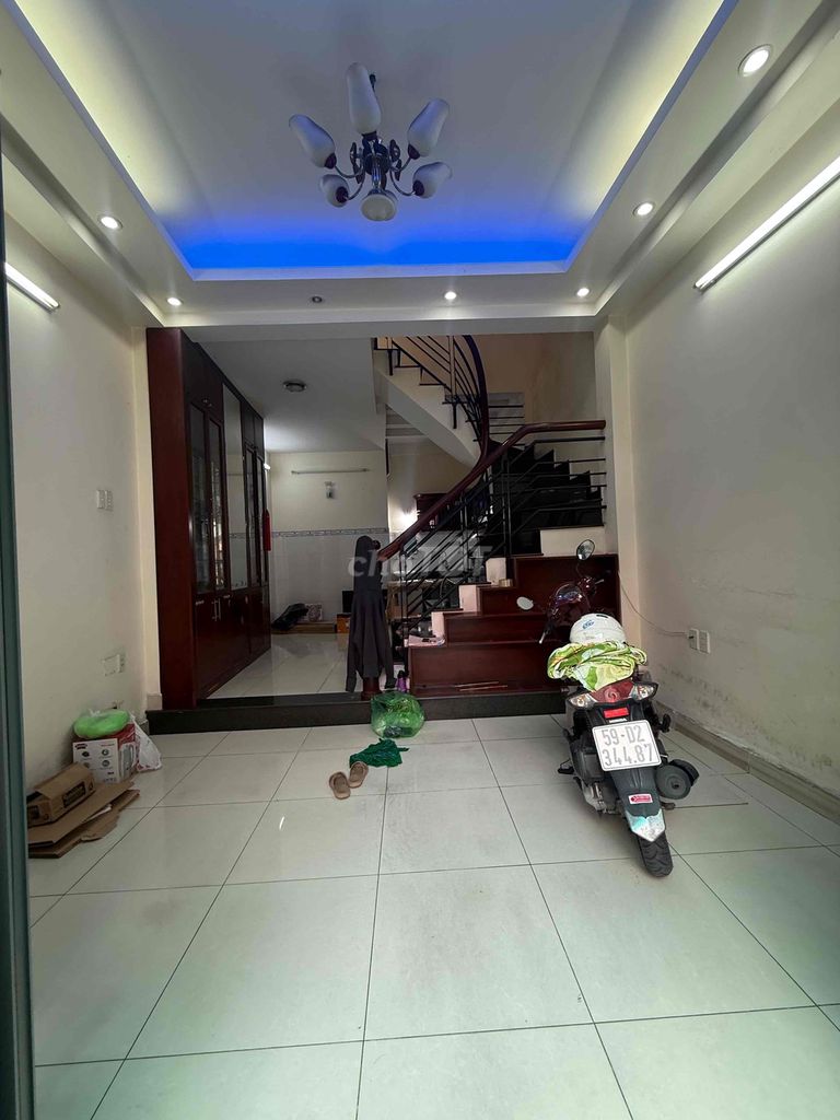 Rent · 3 bd · 108 м² · Quận Tân Phú, ул. Đường Bình Long