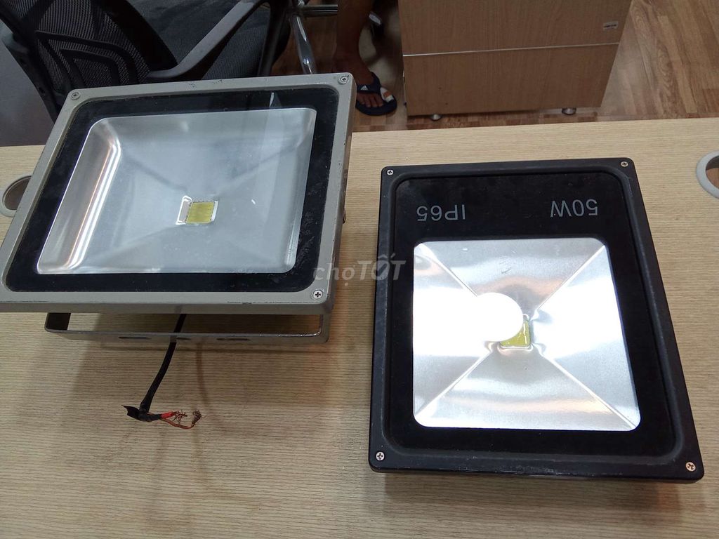 BÁN CẶP ĐÈN LED CÔNG SUẤT 50W