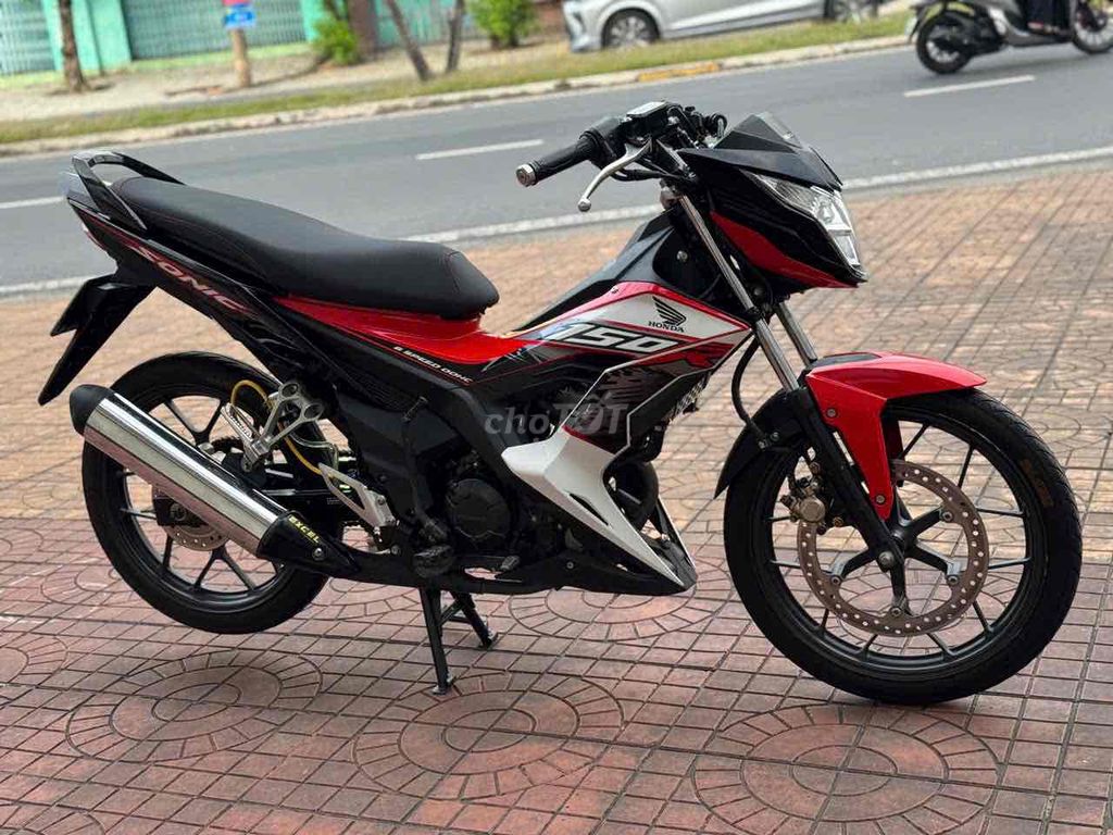 Honda Sonic Đỏ Đen Trắng Zin êm. Mua bán Xe máy tại Thành phố Long Xuyên An Giang được đăng bởi Hoàng Thiện Khang    Khang 67 hình 2