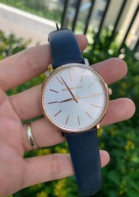 Pass DH Micheal Kors nữ size 37 rất mới. Mua bán Đồng hồ tại Huyện Định Quán Đồng Nai được đăng bởi Hanh Ngoc