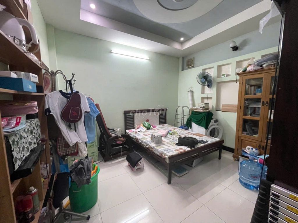 Bán 🏠 cấp 4, Linh Tây, Hẻm 4m, 8.3x9.3m, DTCN 80m², 4 tỷ 9 TL