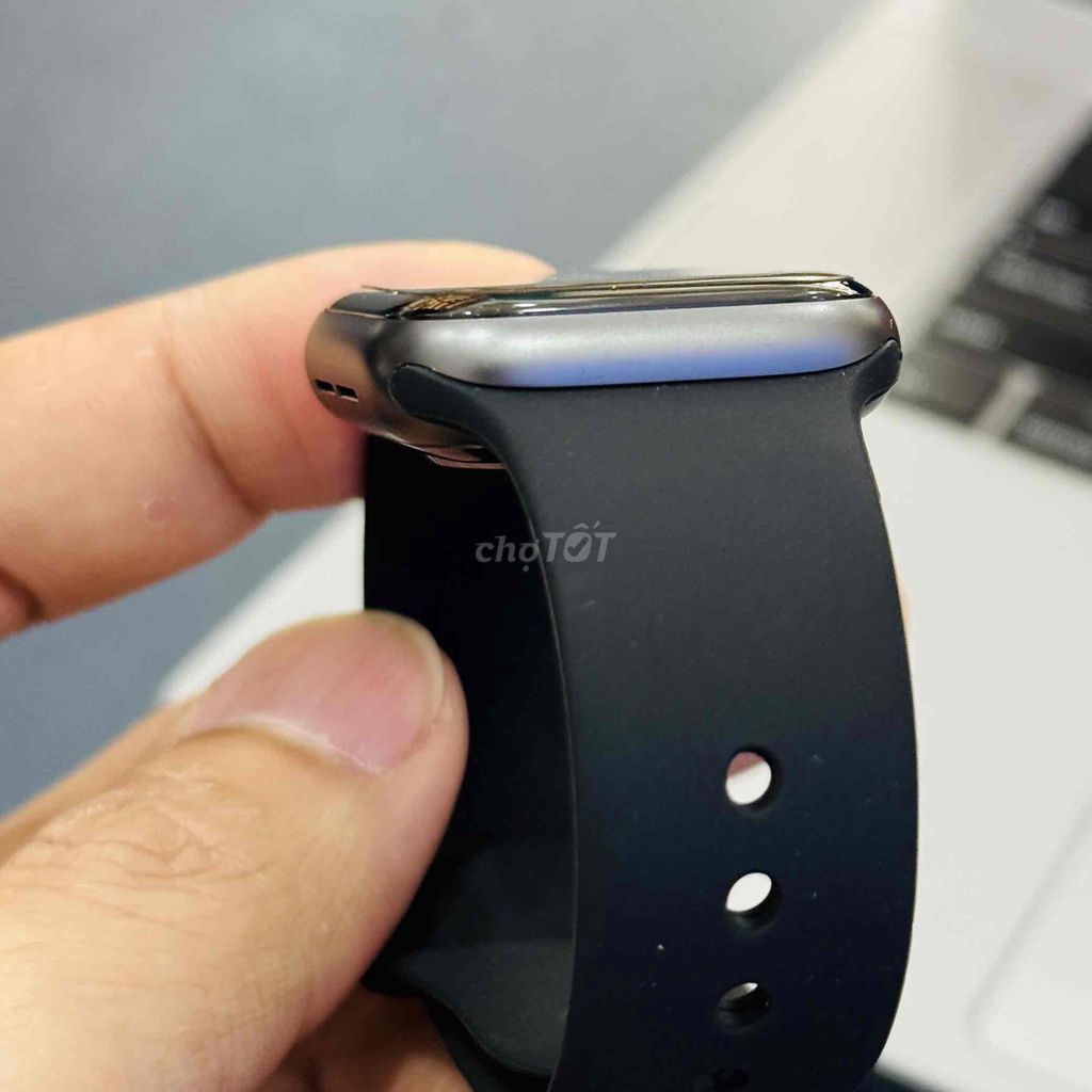 Apple Watch Series 4, 40mm, ZIN ĐẸP 99, Pin cao. Mua bán Thiết bị đeo thông minh tại Thành phố Buôn Ma Thuột Đắk Lắk được đăng bởi NHÀ TÁO BMT hình 3