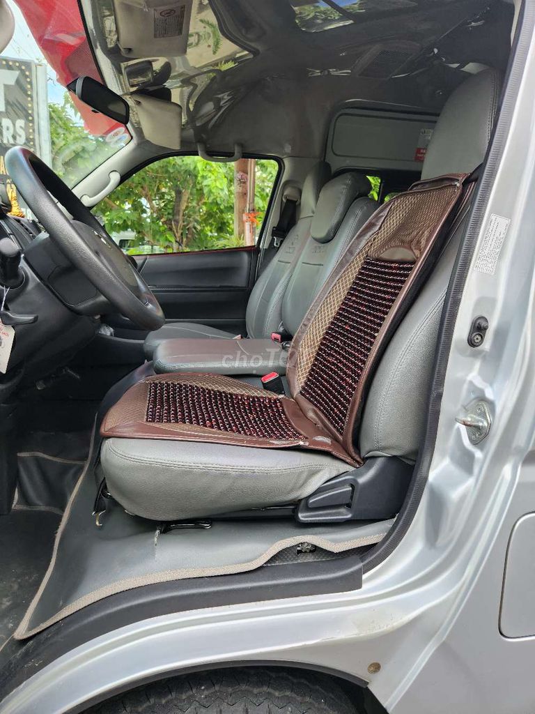 Toyota Hiace 2014 tải Van 6N/940kg bằng B2. Mua bán Ô tô tại Huyện Bình Chánh Tp Hồ Chí Minh được đăng bởi TUẤN TRẦN hình 7