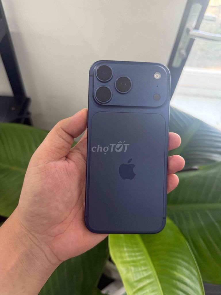 Apple iPhone 17 Pro Max 256GB Xanh đậm. Mua bán Điện thoại tại Quận Tân Bình Tp Hồ Chí Minh được đăng bởi Tiệm Điện Thoại Chất QH Store hình 1