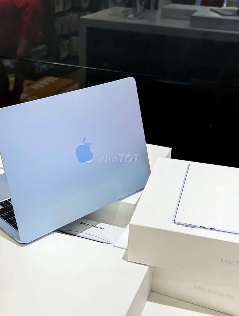Apple MacBook Air M4 13.6 inch. Mua bán Laptop tại Thành phố Biên Hòa Đồng Nai được đăng bởi Hein Ov hình 1