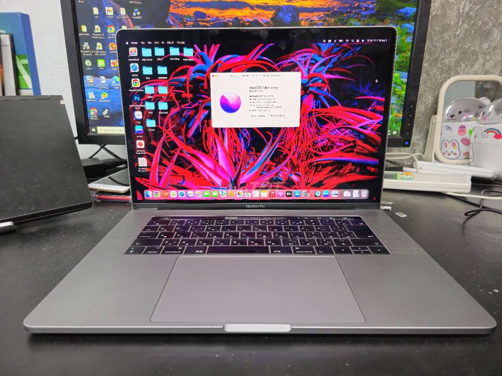 MacBook Pro 2016 15inch i7 16GB/1TB - Đẹp, giá tốt