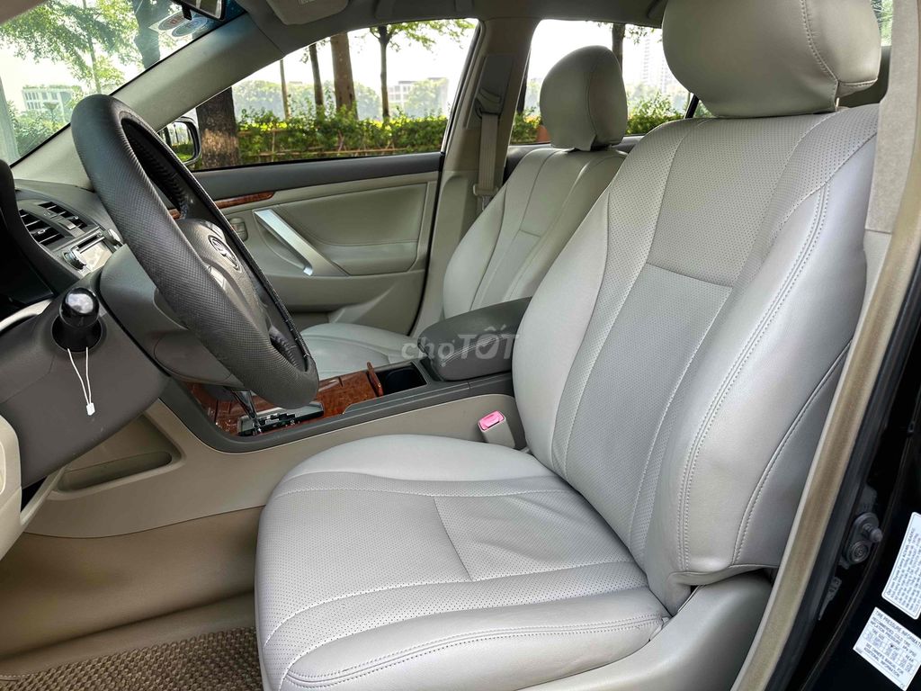 Toyota Camry 2010 2.4G - 150000 km Đen Siêu Mới. Mua bán Ô tô tại Quận Cầu Giấy Hà Nội được đăng bởi Vũ Kiên hình 9