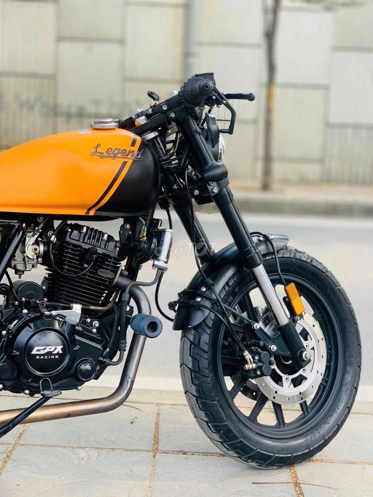 GPX LEGEND 200 xe đẹp lướt-góp O đồng-date chót. Mua bán Xe máy tại Quận Cầu Giấy Hà Nội được đăng bởi Tong motor xe may hình 3