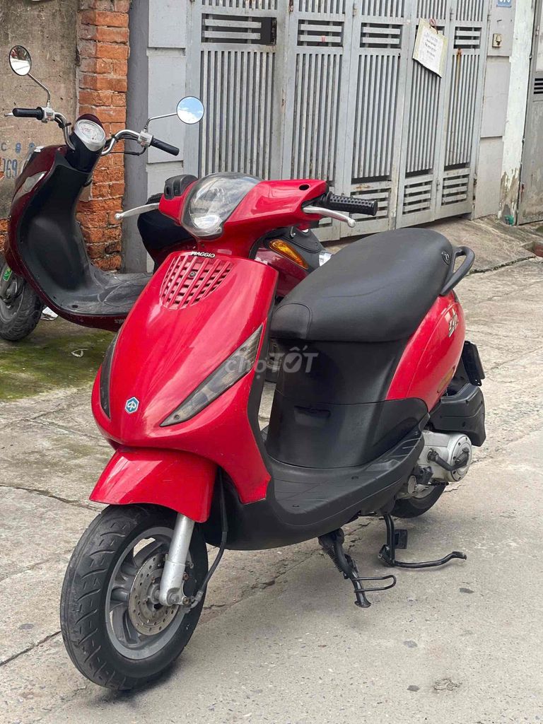 Piaggio Zip красный как новый