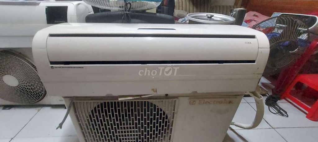 Thanh lý máy lạnh Electrolux 1hp zin ok bao xài nè