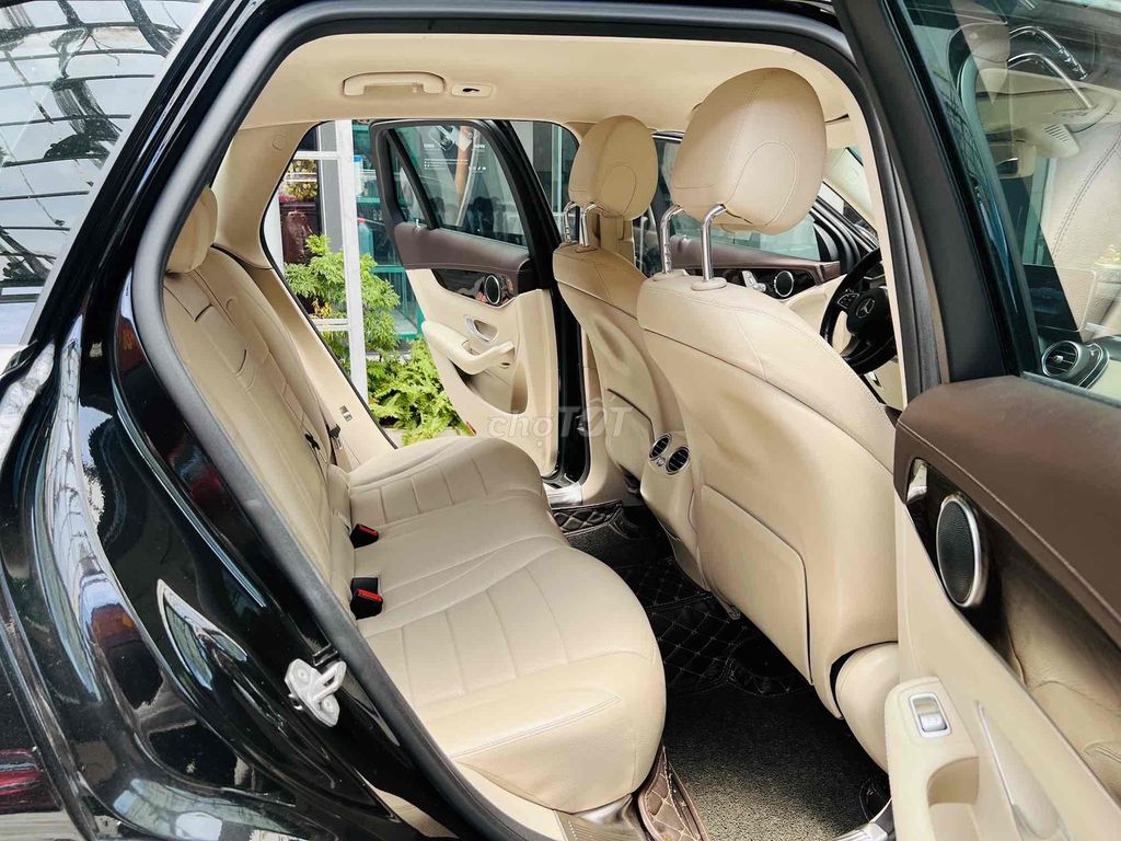 MER GLC200 2018 ĐEN KEM BẢO DƯỠNG FULL HÃNG. Mua bán Ô tô tại Thành phố Thủ Đức Tp Hồ Chí Minh được đăng bởi Phước An hình 16