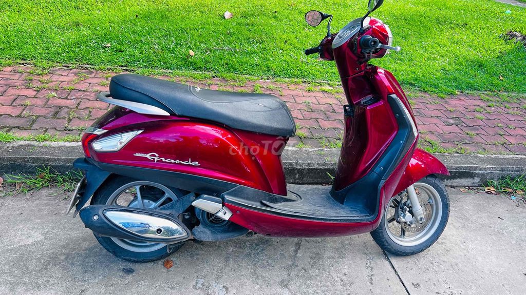 xe grande cực đẹp máy siêu êm biển tp cc 95%. Mua bán Xe máy tại Thành phố Thủ Dầu Một Bình Dương được đăng bởi lê thành  hình 4