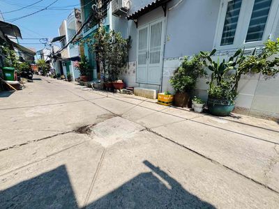 NHÀ 2 TẦNG NGAY BÌNH TRỊ ĐÔNG- 35M2- HẺM XE HƠI THÔNG- KHU DÂN TRÍ CAO