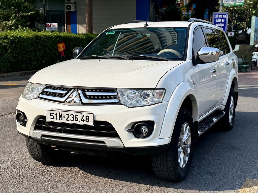 Mitsubishi Pajero Sport MT diesel 7 chổ gầm cao. Mua bán Ô tô tại Quận Gò Vấp Tp Hồ Chí Minh được đăng bởi Hoàng Yến  hình 3