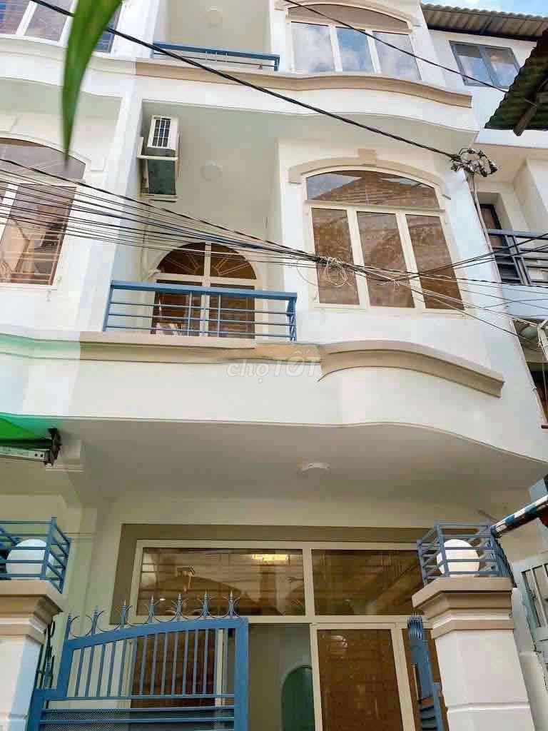 Rent · 4 bd · 57 м² · Quận Bình Thạnh, ул. Đường Phạm Văn Hai