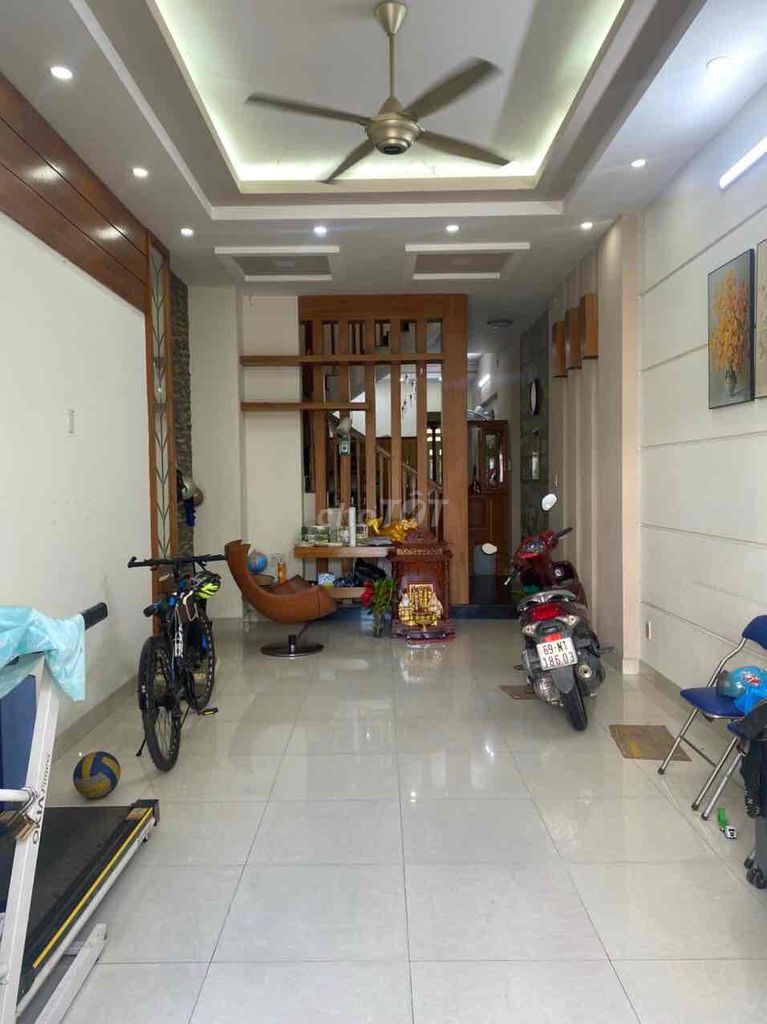 Cho thuê nhà 1 trệt 2 lầu gần chợ Bửu Lon khu TDC Bửu Long