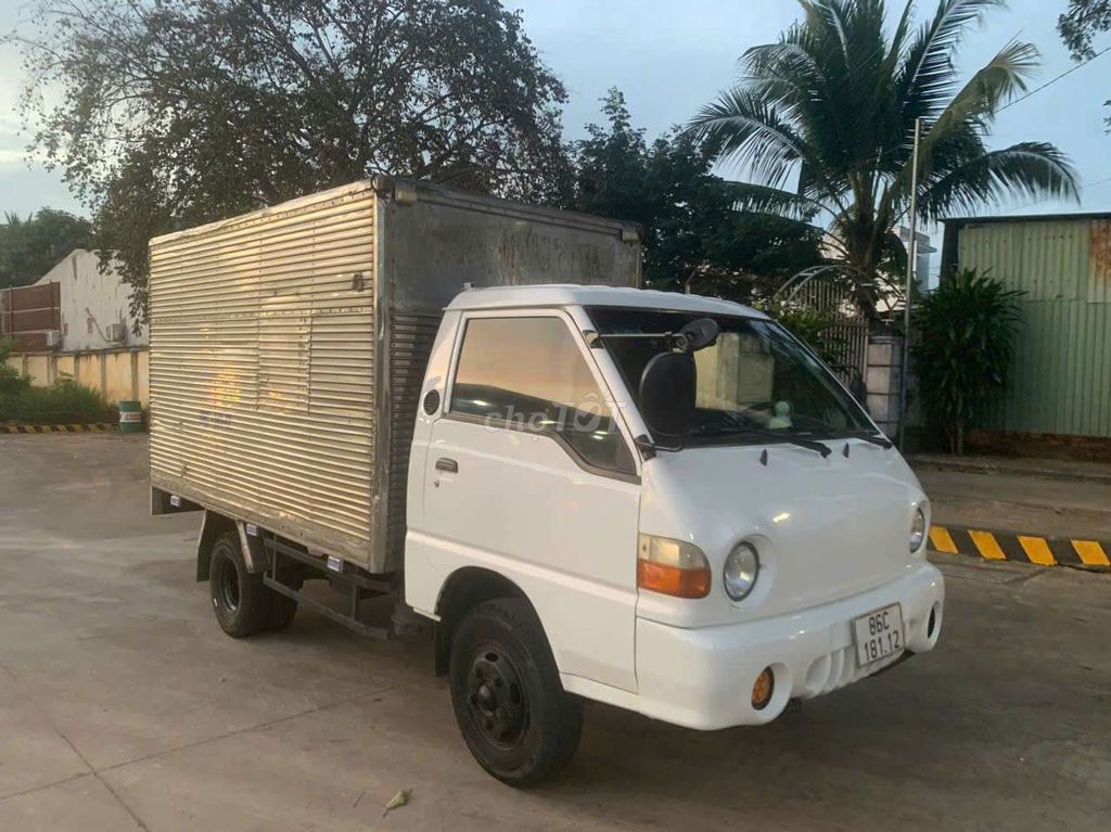 Hyundai 1T25 2009 Thùng Kín