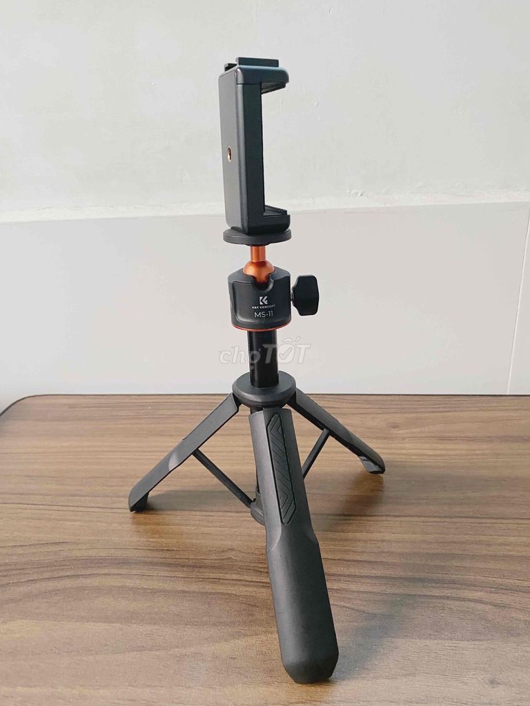 Bán Tripod K&F cho điện thoại, actioncam, máy ảnh. Mua bán Phụ kiện (Màn hình, Chuột...) tại Thành phố Nha Trang Khánh Hòa được đăng bởi Hoàng Phúc  hình 1