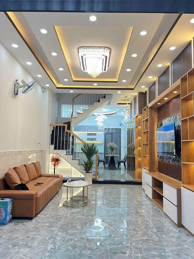 Nhà mới đẹp lung linh đường Bùi Quang Là, P12, quận Gò Vấp.