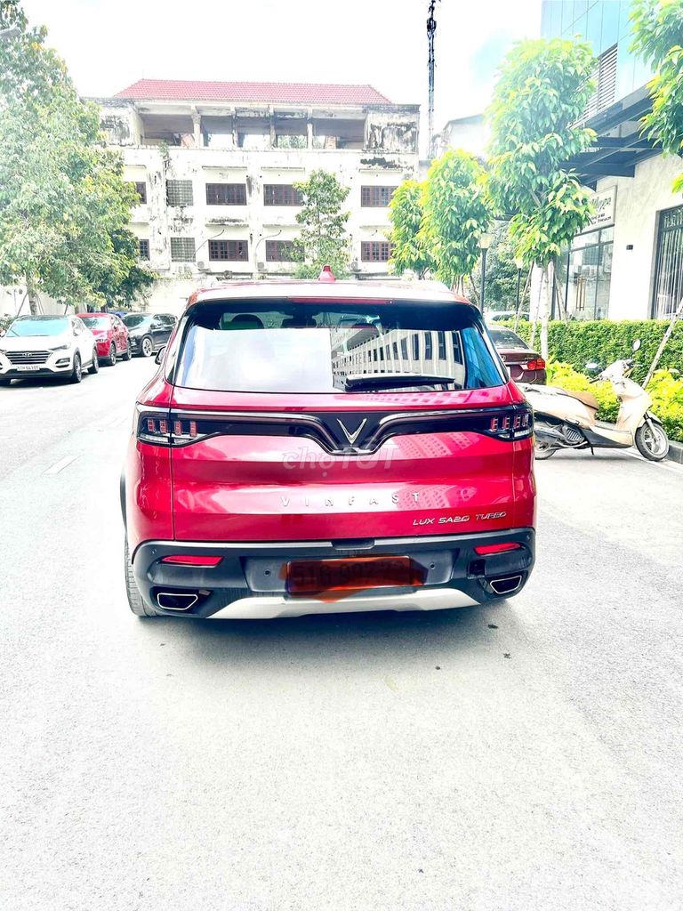 vinfast lux sa2.0 năm 2019 màu đỏ, đã qua sử dụng. Mua bán Ô tô tại Thành phố Thủ Đức Tp Hồ Chí Minh được đăng bởi nguyễn văn út hình 3