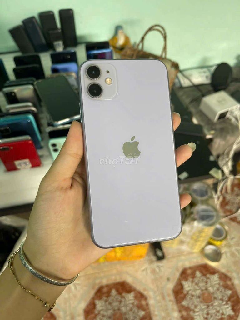 iPhone 11, 64GB, đẹp, mất face . Mua bán Điện thoại tại Thành phố Thủ Dầu Một Bình Dương được đăng bởi Phước Mobile hình 1