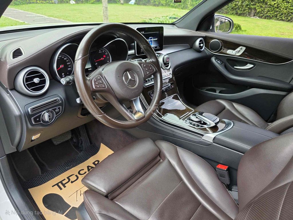 Mercedes Benz GLC 2019 200 - 74000 km. Mua bán Ô tô tại Quận Bình Tân Tp Hồ Chí Minh được đăng bởi Huỳnh Thiên Bảo hình 15