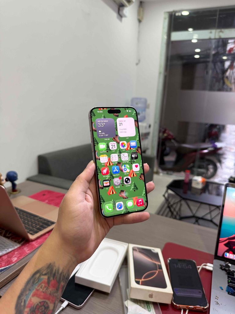 Apple iPhone 15 Pro Max QTE 256GB Titan Zin Nguyên. Mua bán Điện thoại tại Quận Đống Đa Hà Nội được đăng bởi Hà Nội Mobile Bao Duyệt Nợ Xấu hình 1