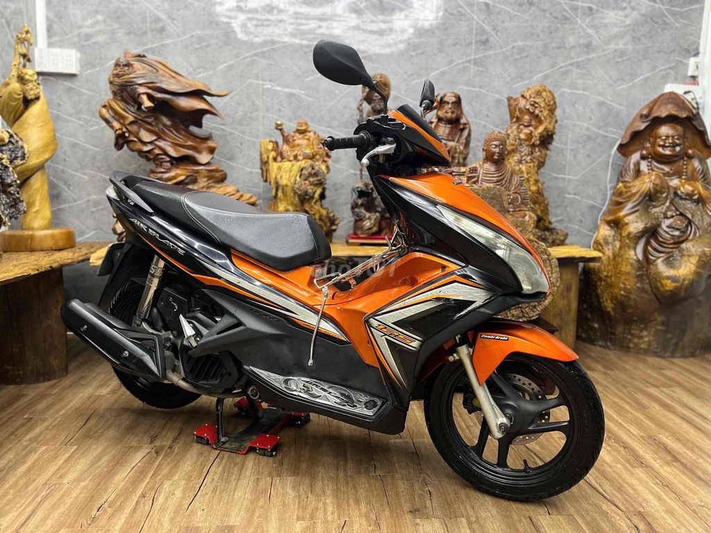 👉Airblade 2015 chính chủ biển SG khoá smartkey. Mua bán Xe máy tại Quận 7 Tp Hồ Chí Minh được đăng bởi Xe Cũ Hiếu CT hình 4