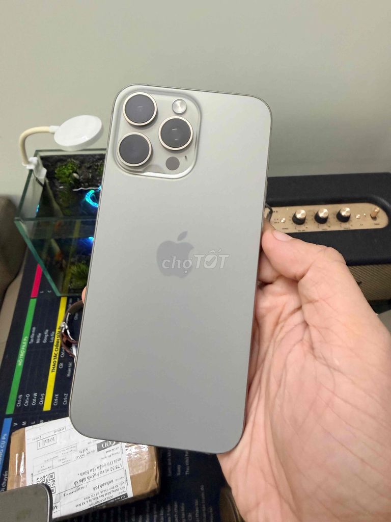 Apple iPhone 15 Pro Max 256GB Xám. Mua bán Điện thoại tại Quận Tân Bình Tp Hồ Chí Minh được đăng bởi Tran Minh Anh hình 1
