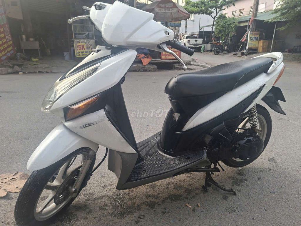 Click giấy tờ đầy đủ hợp lệ.  Máy bao êm. Mua bán Xe máy tại Quận 12 Tp Hồ Chí Minh được đăng bởi Chúc  hình 6