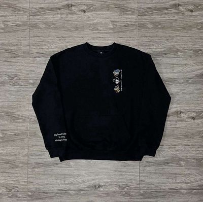 Sweater Disney. Mua bán Quần áo tại Thành phố Thuận An Bình Dương được đăng bởi VINTIQ