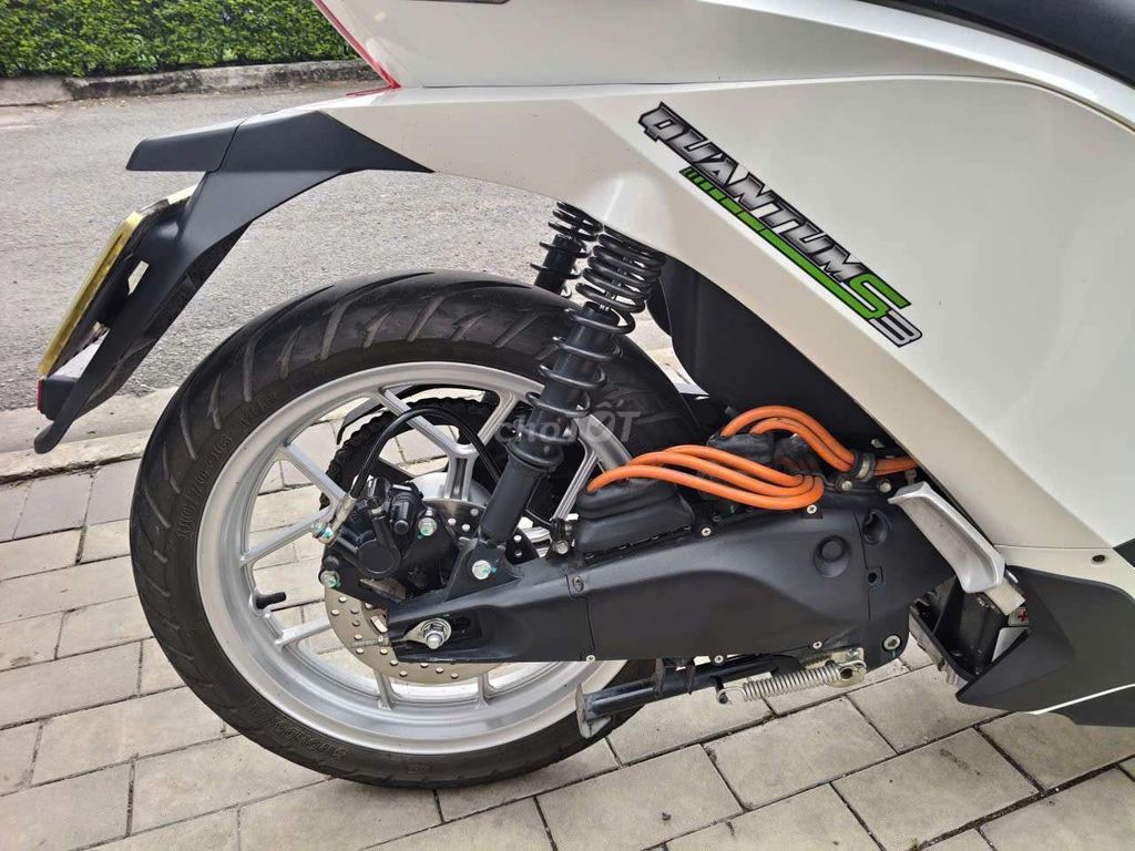 Xe máy điện DATBIKE QUANTUM S3 2025 Trắng. Mua bán Xe điện tại Quận Tân Phú Tp Hồ Chí Minh được đăng bởi Ivy Trần hình 5