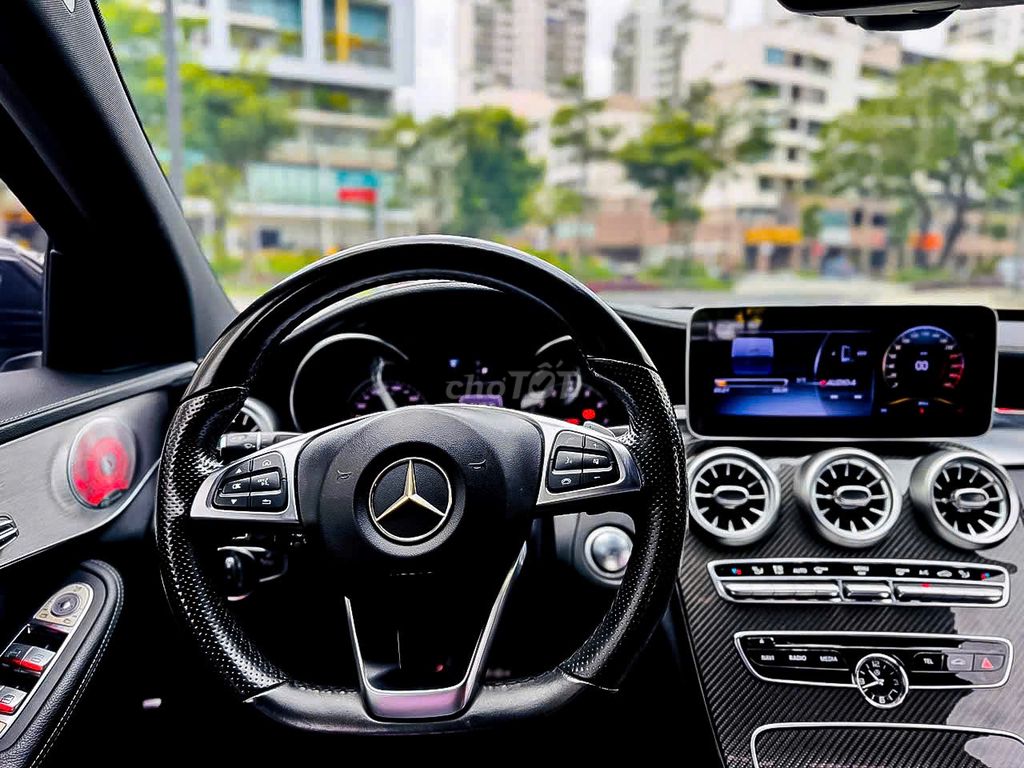 Mercedes Benz C300 AMG model 2018 Full option. Mua bán Ô tô tại Quận 7 Tp Hồ Chí Minh được đăng bởi JENNIE hình 12