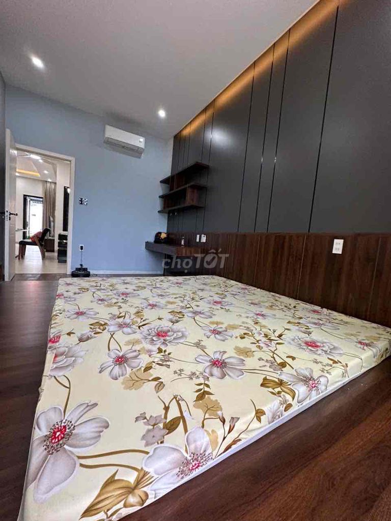 3-bedroom house with car garage near FPT City — photo 8