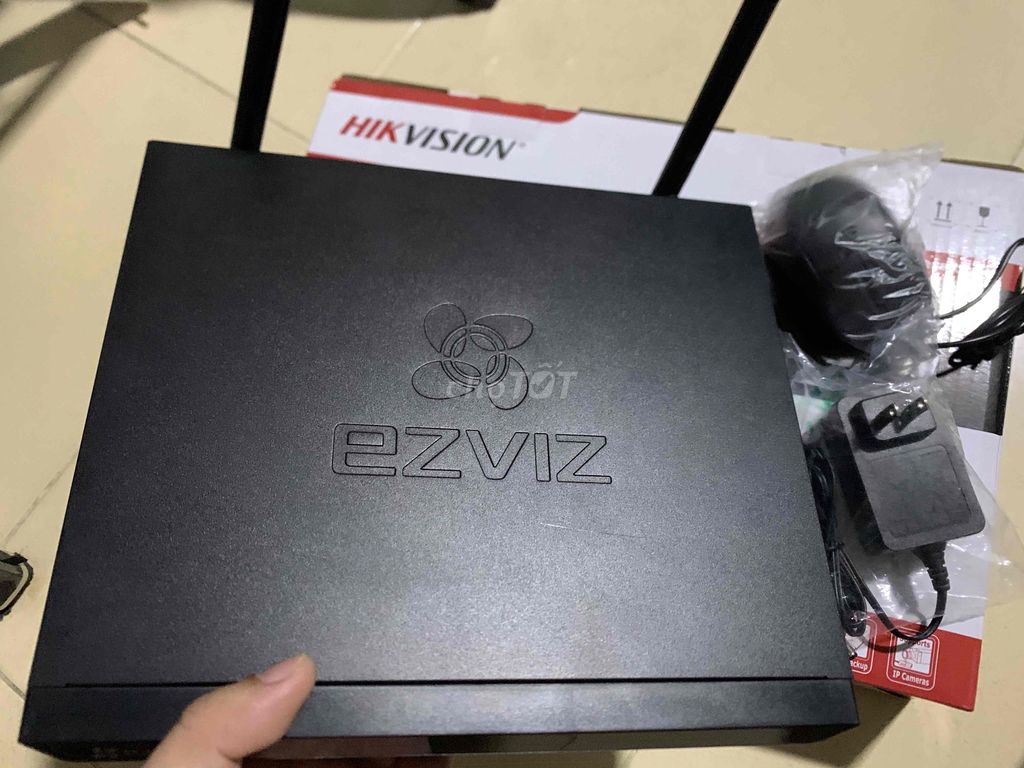 Đầu ghi camera ip Ezviz 4 kênh mới 95%. Mua bán Máy ảnh, Máy quay tại Quận 3 Tp Hồ Chí Minh được đăng bởi Quoc 4648 hình 1
