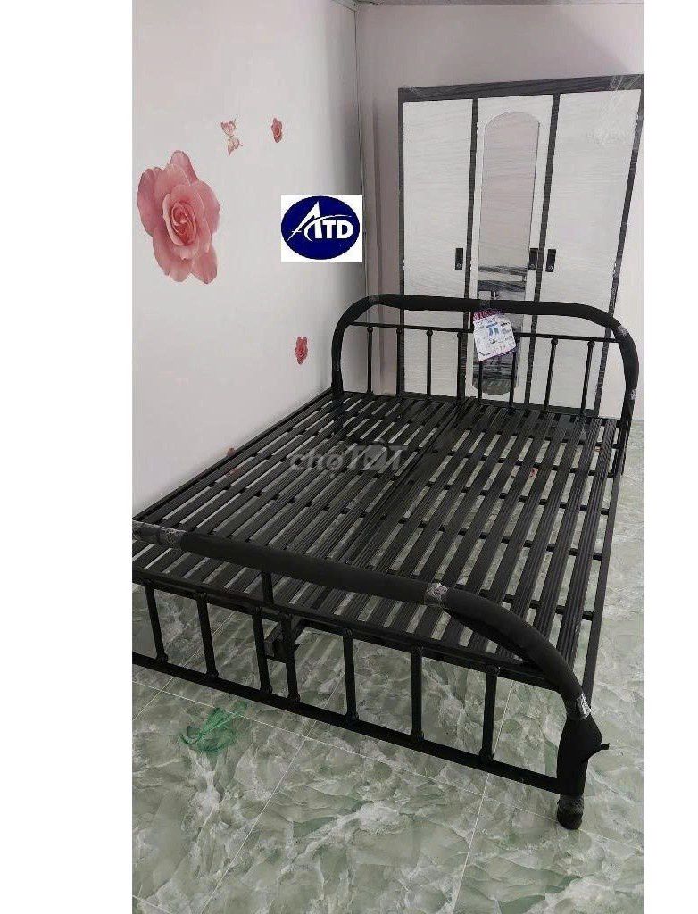 Giường sắt Giường sắt Giường sắt Giường sắt. Mua bán Giường, chăn ga gối nệm tại Thành phố Tân An Long An được đăng bởi Xưởng Nội Thất Sài Gòn  hình 1