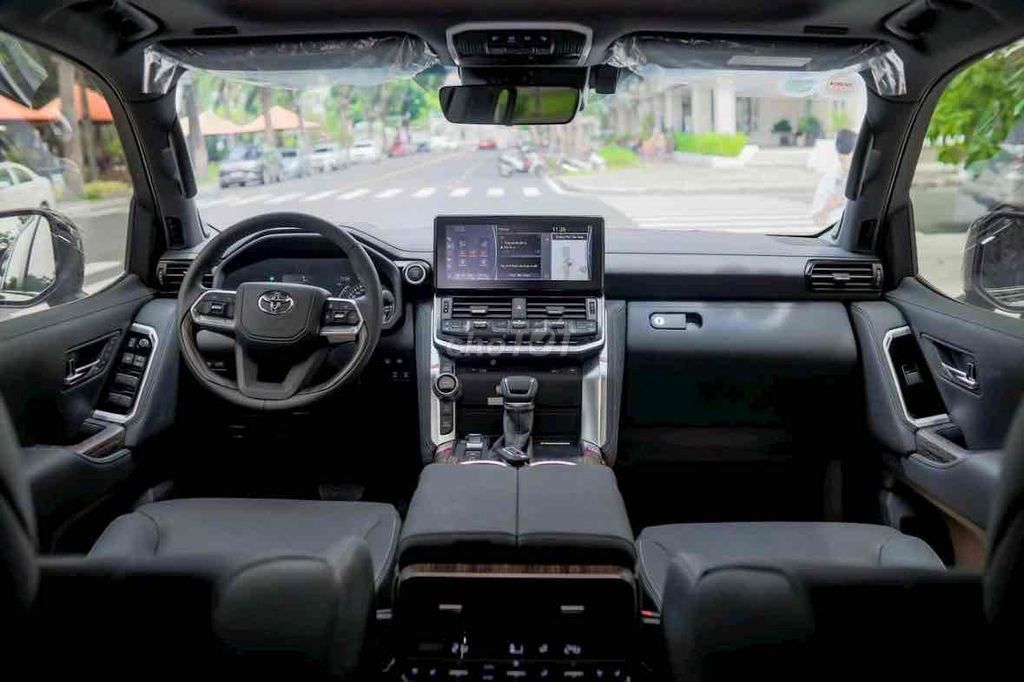 ✅Toyota Land Cruiser 3.5 V6 - 2025✅XE GIAO NGAY✅. Mua bán Ô tô tại Quận Tân Bình Tp Hồ Chí Minh được đăng bởi TOYOTA LÝ THƯỜNG KIỆT hình 8