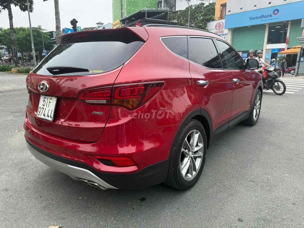 Hyundai Santa Fe 2016 2.4 AT 4 WD - 100000 km. Mua bán Ô tô tại Thành phố Thủ Đức Tp Hồ Chí Minh được đăng bởi THUONG TRAN hình 15
