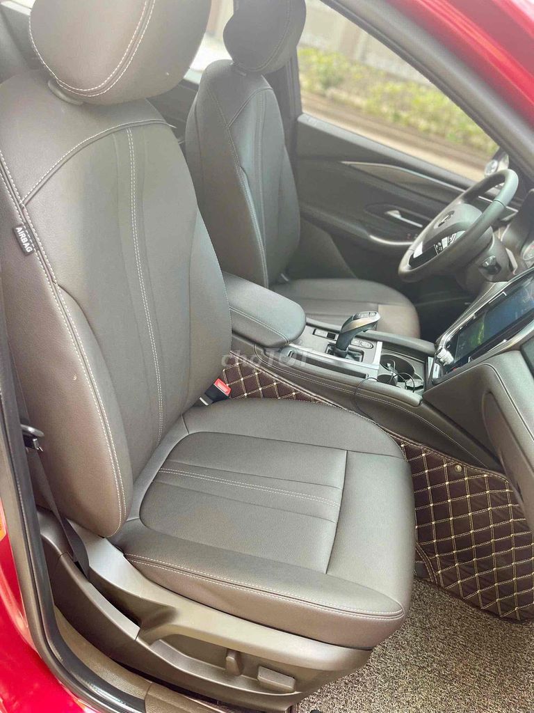 vinfast lux A 2.0 2022 đỏ tươi đẹp xuất sắc. Mua bán Ô tô tại Quận Long Biên Hà Nội được đăng bởi Hoàng Thanh auto hình 7