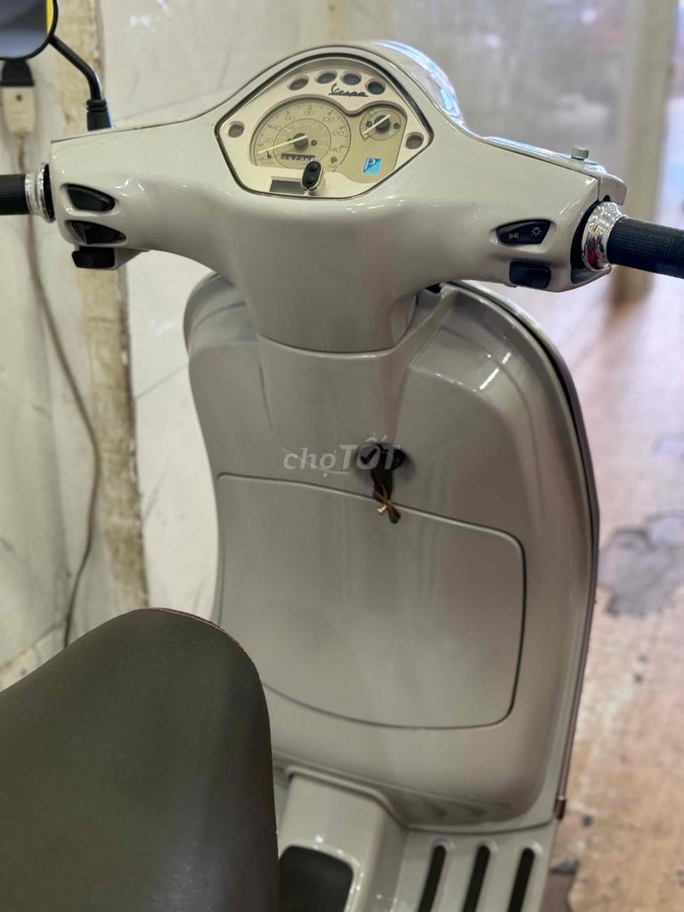 Piaggio Vespa LX125 3Vie 2014 . BSTP Chính Chủ. Mua bán Xe máy tại Quận Phú Nhuận Tp Hồ Chí Minh được đăng bởi Ngọc Huy hình 3