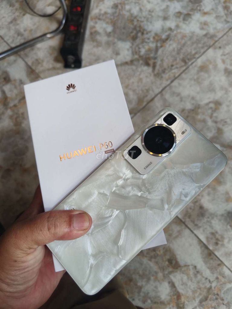 Huawei P60 8/128GB Trắng HarmonyOS. Mua bán Điện thoại tại Quận 10 Tp Hồ Chí Minh được đăng bởi Hoàng Gia Bảo Bảo hình 1