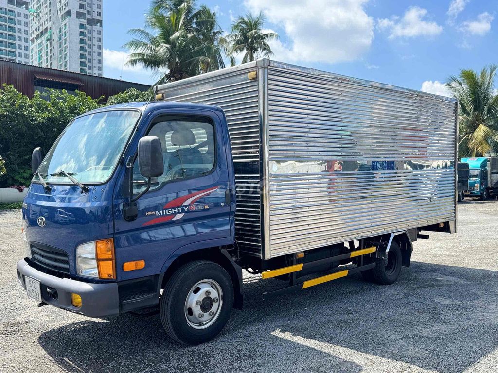 Hyundai N250SL 2.4 Tấn Thùng Kín Sàn Inox Odo 46k. Mua bán Xe tải, xe ben tại Thành phố Thuận An Bình Dương được đăng bởi PHẠM TUÂN XE TẢI CŨ hình 2