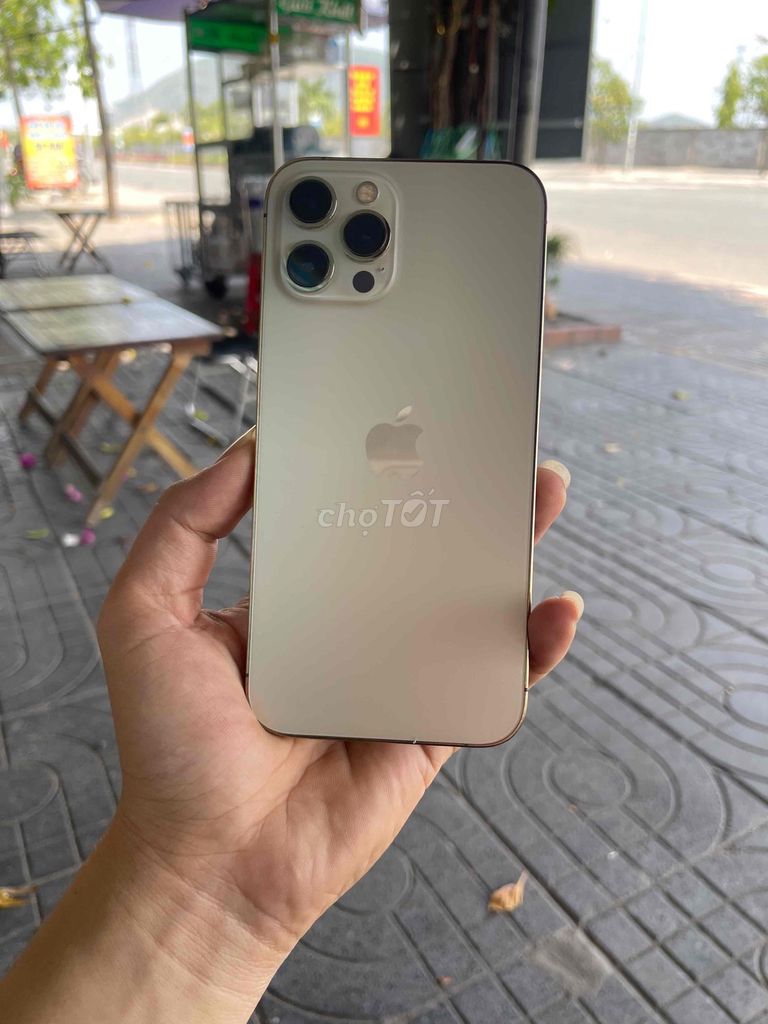 iPhone 12 Pro Max 256GB Vàng zin pin 100 có gl. Mua bán Điện thoại tại Thị xã Phú Mỹ Bà Rịa - Vũng Tàu được đăng bởi HH hình 1