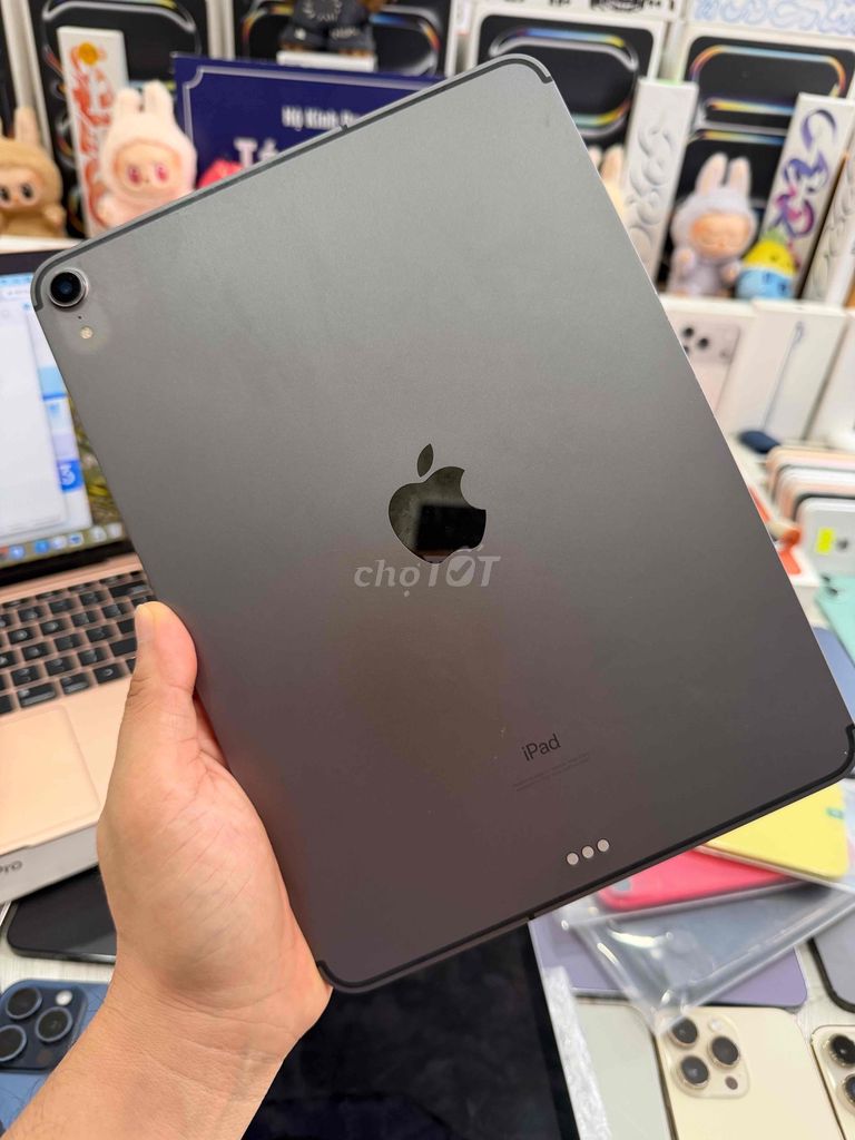 iPad Pro 11 in 2018 Xám 256G 4G lắp Sim được Pin90. Mua bán Máy tính bảng tại Thành phố Thủ Đức Tp Hồ Chí Minh được đăng bởi Táo Uy Tín Chuyên Cung Cấp Sỉ Và Lẻ Tuyển Công Tác Viên hình 1