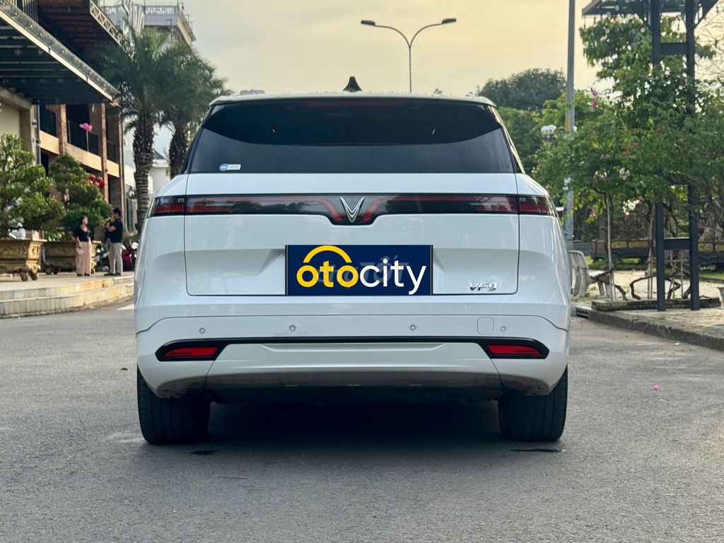 Vinfast VF9 Plus 2025 - Trắng - 1v7km - Mua pin. Mua bán Ô tô tại Thành phố Thủ Đức Tp Hồ Chí Minh được đăng bởi OTOCITY hình 4