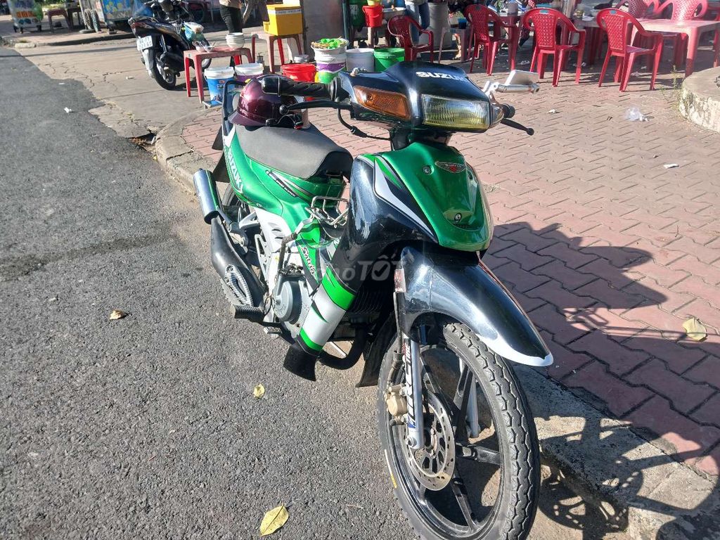 Xe đẹp máy êm  xipo 2000. Mua bán Xe máy tại Huyện Trà Ôn Vĩnh Long được đăng bởi Huỳnh Bằng hình 4