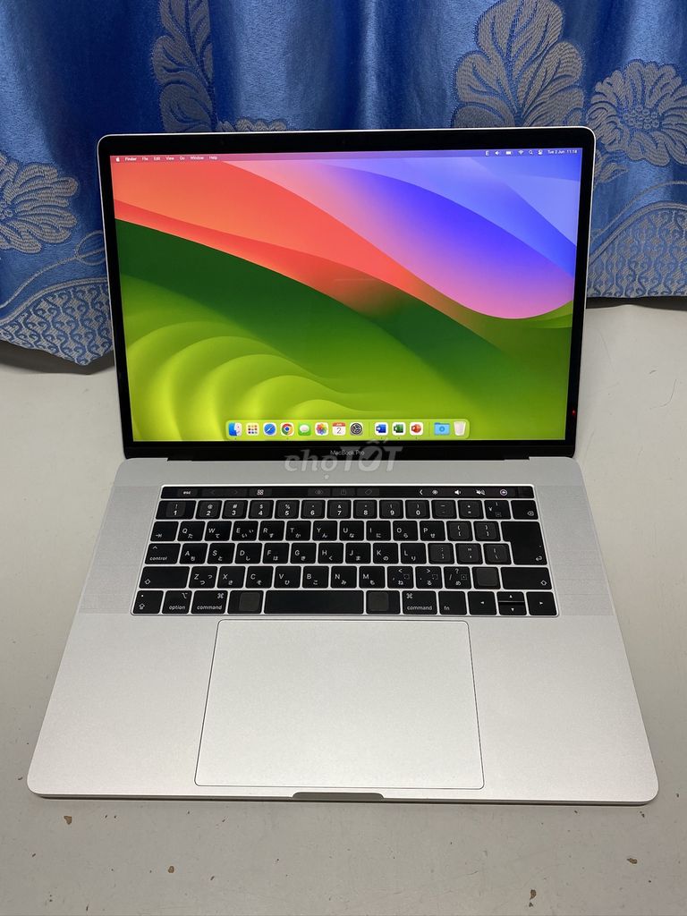 MacBook Pro15 i7-8850H/16G/SSD 512G 15.6" 3K 2018. Mua bán Laptop tại Quận Ninh Kiều Cần Thơ được đăng bởi Tinh hình 1