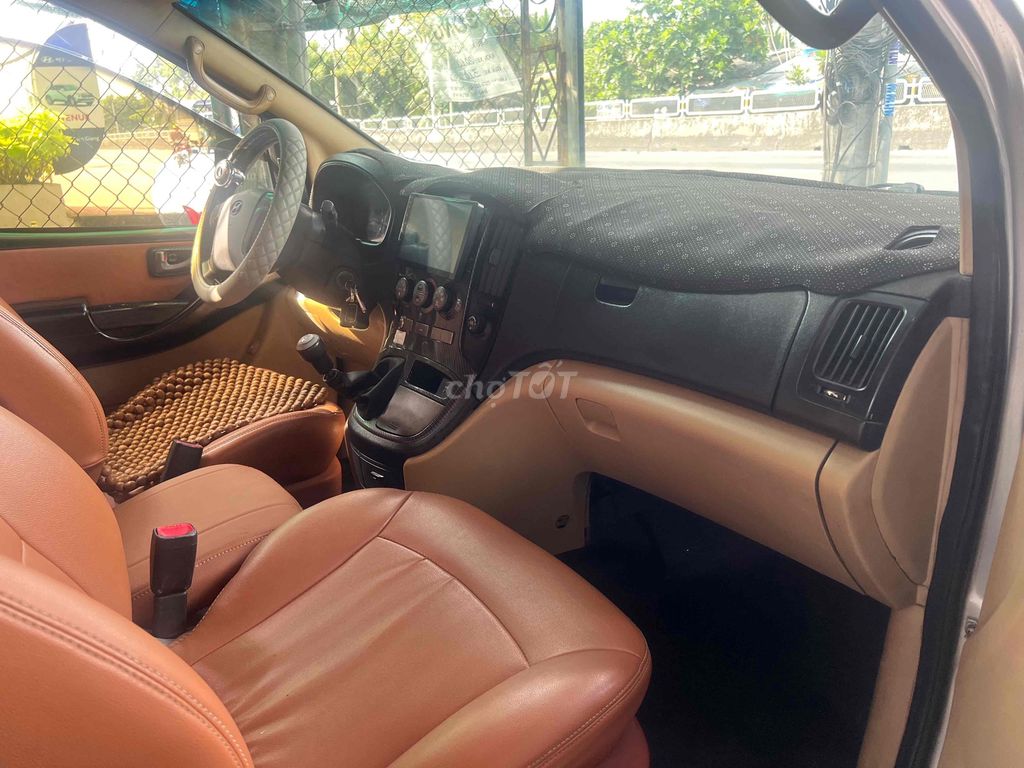 310 triệu 9 chổ máy dầu đời 2010 xe không niên hạn. Mua bán Ô tô tại Huyện Châu Thành Tiền Giang được đăng bởi Ôtô Song Nghi Tiền Giang hình 7