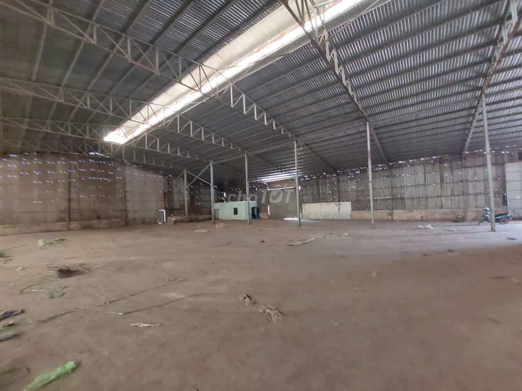 Cho thuê xưởng 1800m2.Sx đa ngành nghề.Tân Khánh,Giá 65 triệu/ tháng