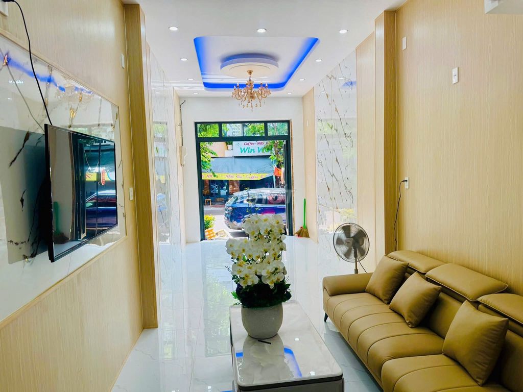 Bán nhà 2 tầng mặt tiền đường hoàng văn thụ quy nhơn Bán nhà 2 tầng mặt tiền đường hoàng văn thụ quy nhơn